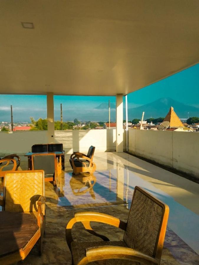 Bluefire Homestay Syariah Banyuwangi  Ngoại thất bức ảnh
